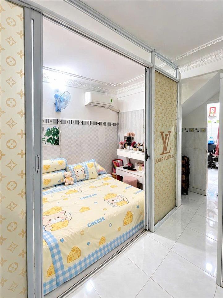 Nhà hẻm ô tô Ba Tháng Hai, QUẬN 10, 3.2 x 13m (42 m2), giá 8.7 tỷ