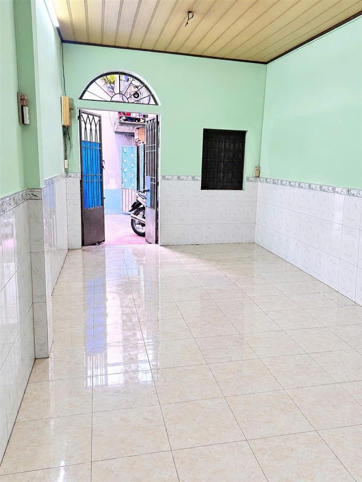 Nhà Lý Chính Thắng, QUẬN 3, 3.4 x 10m (34 m2), giá 4.6 tỷ