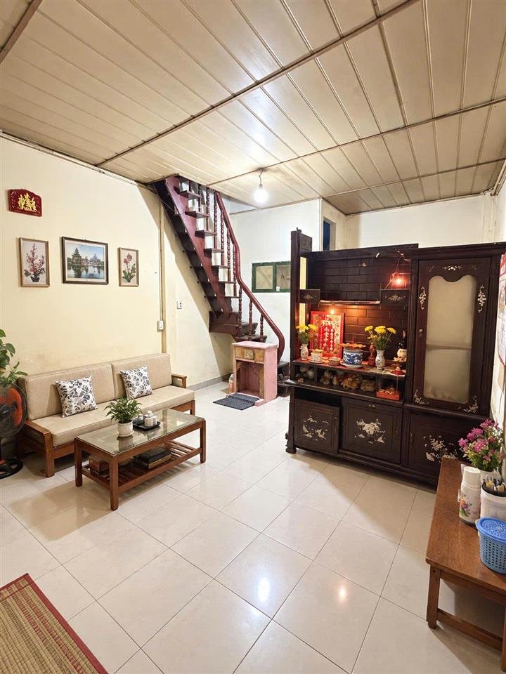 Bán nhà Hoà Hưng, Quận 10, DT 4 x 7.5m (30 m2), 2 Tầng, 4.55 tỷ