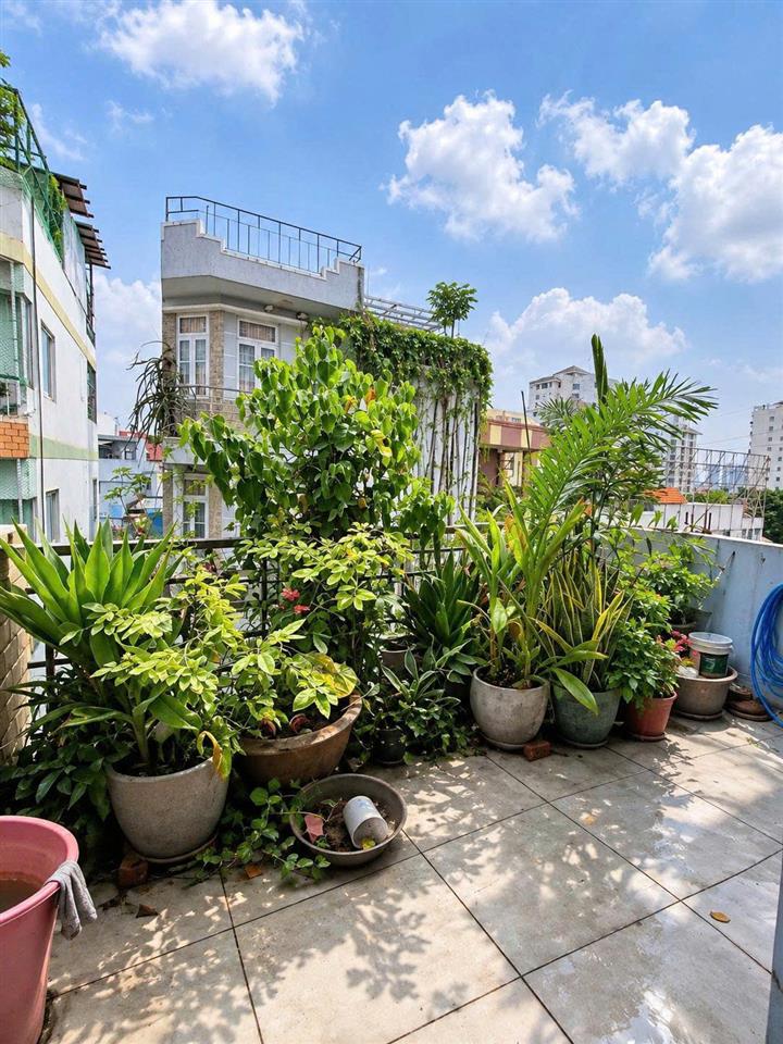 Nhà hẻm Ô tô Lạc Long Quân, QUẬN 11, 4.3 x 16.5 (65 m2), 11 tỷ
