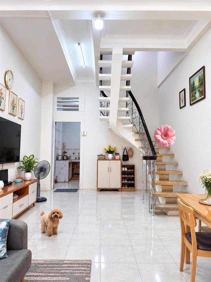 Nhà hẻm Ô tô Cách Mạng Tháng Tám, QUẬN 10, 44 m2, 4 tầng, 7.1 tỷ