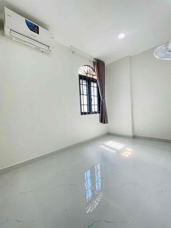 BÁN NHÀ 4 TẦNG NỞ HẬU-NGAY MẶT TIỀN PHAN VĂN TRỊ BÌNH THẠNH-5.23 TỶ