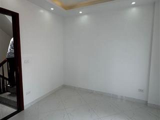 Bán nhà mới xây là tinh hoài đức hà nội diện tích 38 m2 giá 5,9 tỷ 