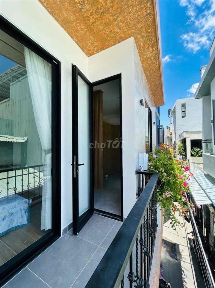 🔥GIẢM NGAY 200TR NHÀ MỚI 2 TẦNG – NGANG KHỦNG 7.2M – TRUNG TÂM HẢI CHÂ