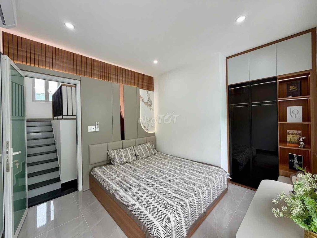 🔥 NHÀ 3 TẦNG – SAU LƯNG AEON MALL – FULL NỘI THẤT CAO CẤP –NHỈNH 3Đ