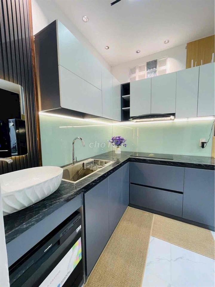 🏡 NHÀ 2 TẦNG – 3 MẶT KIỆT SIÊU THOÁNG – SÁT MT LÝ THÁI TỔ 🔥  📐 32m² –