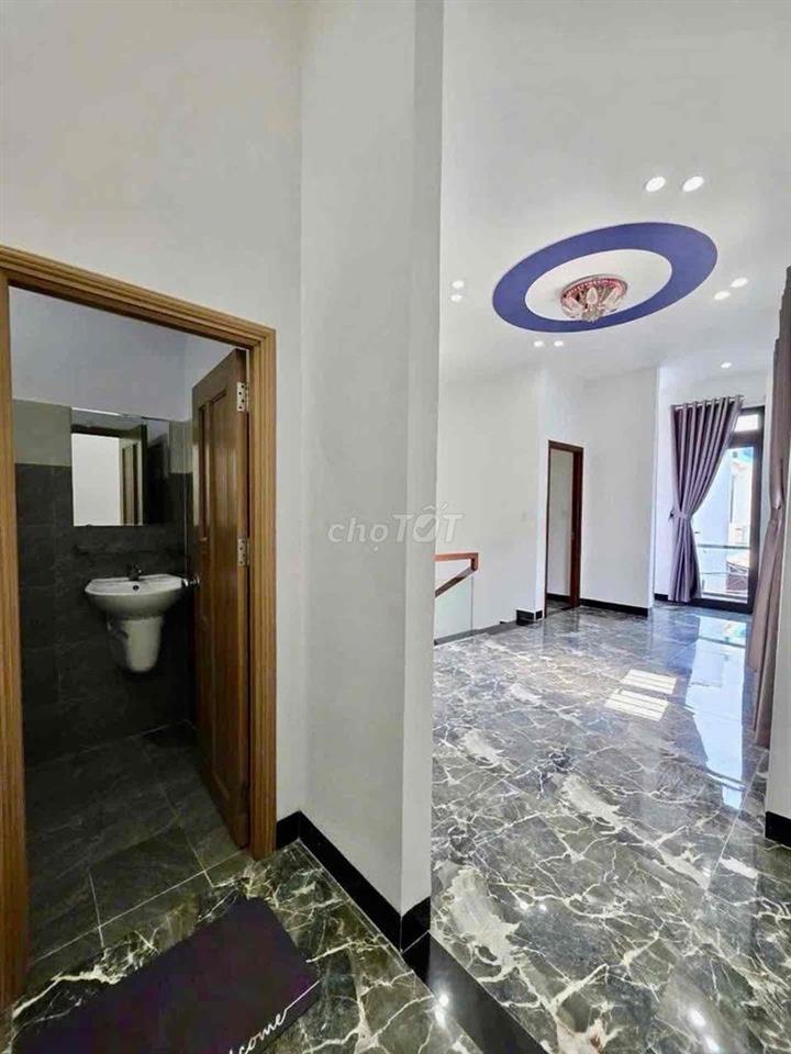 🔥 NHÀ 2 TẦNG – 2 MẶT KIỆT HOÀNG VĂN THÁI – 4.X TỶ 🔥  📍 K Hoàng Văn Thá