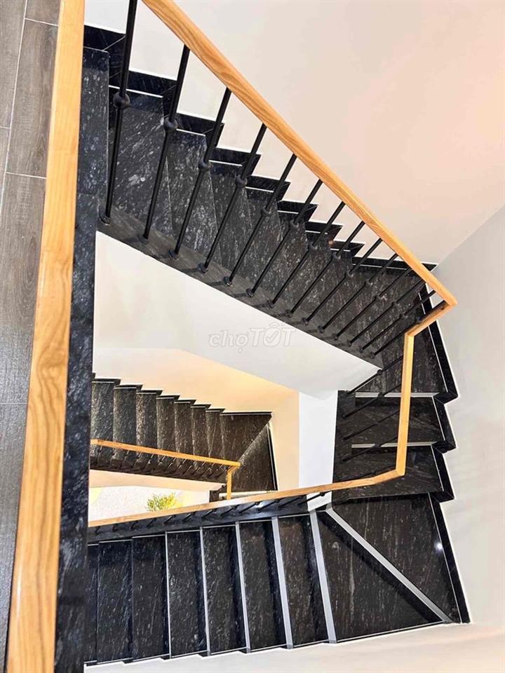 🔥 NHÀ MỚI KENG – 2 MẶT KIỆT HẢI PHÒNG – 60M² – 3PN – 6 TỶ 🔥  📍 Cách đư