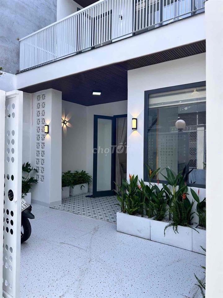 🏡 NHÀ LÔ GÓC 2 TẦNG HOÀNG DIỆU – NHỈNH 4 TỶ  * 📐 Diện tích: 60m² * ✨ L