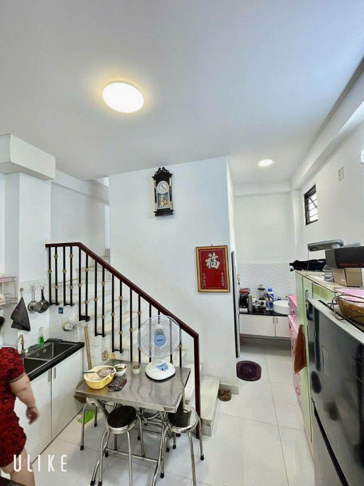 BÁN NHÀ 4 TẦNG, QUẬN 6, HXH 6 MÉT ,GẦN ĐƯỜNG HẬU GIANG , 61M2 NỞ HẬU, CHỈ 5,XX TỶ 