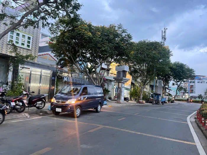 CẦN BÁN GẤP NHÀ MẶT TIỀN HỒNG BÀNG, QUẬN 6 – GIÁ GIẢM CÒN 7,6 TỶ