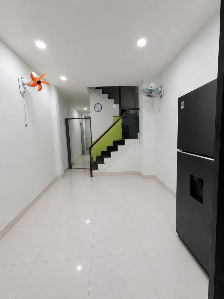 Bán nhà riêng tại Hậu Giang, Quận 6, giá 5,7 tỷ, 40.8 m2, 4PN.