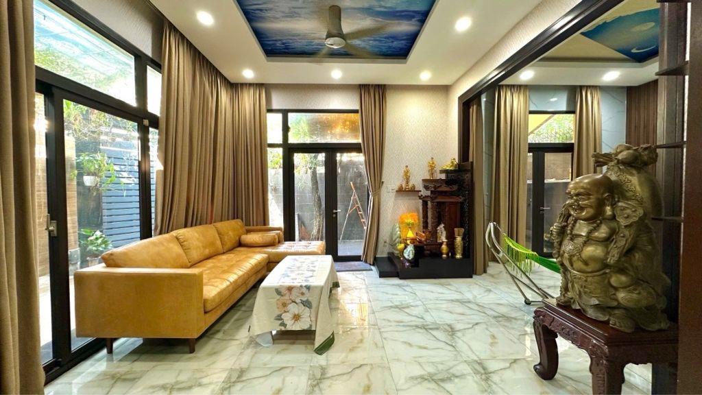 BÁN BIỆT THỰ MẶT TIỀN KHU TRUNG TÂM KHU KIỀU ĐÀM Q7.175M2 HXT. A4. 22 TỶ XX