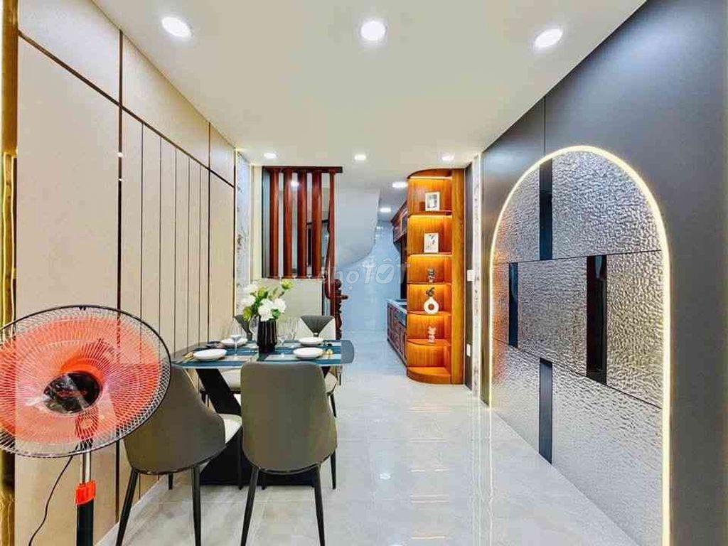 50M2 - Hẻm 6M 4 Tầng - Ngay Vincom Quang Trung
