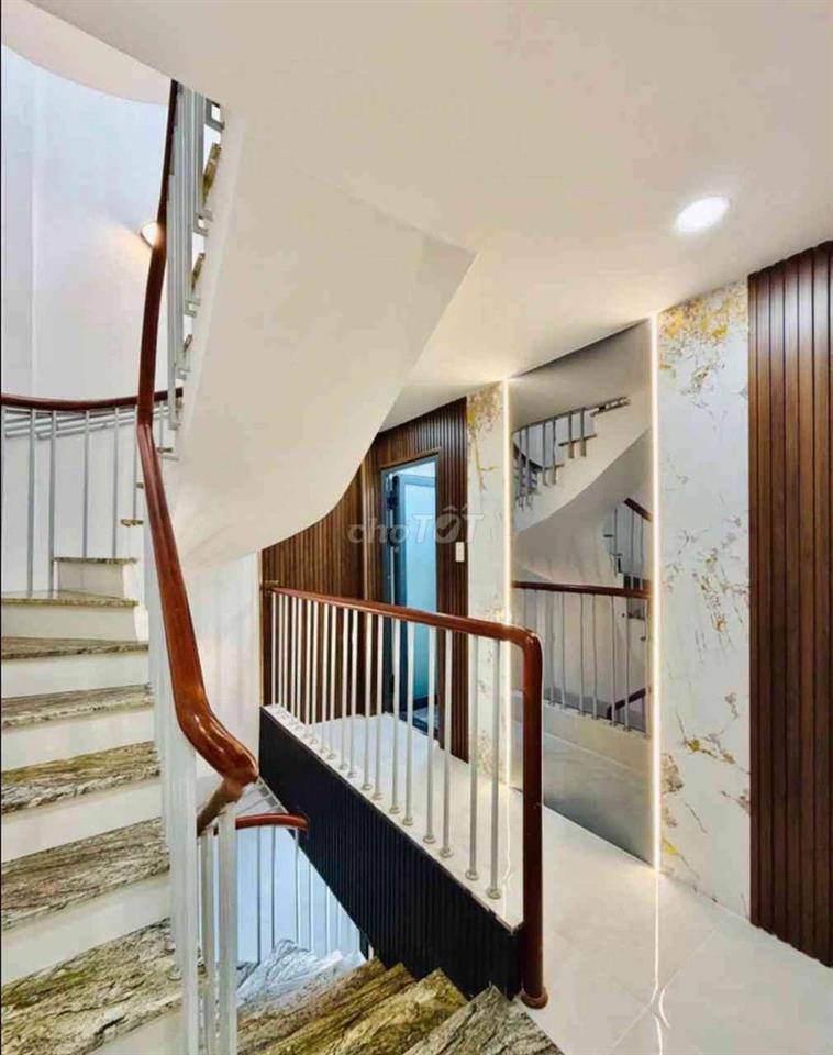 50M2 - Hẻm 6M 4 Tầng - Ngay Vincom Quang Trung