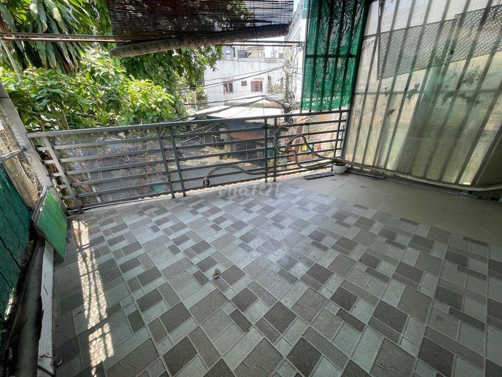 Bán nhà 2 tầng - 45m2 4.5x10 - đường 10M thông Quang Trung