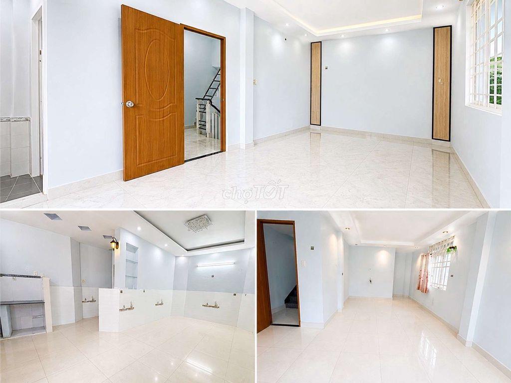 82M2 Hẻm Xe Hơi - Sát Emart Phan Văn Trị -Công nhận đủ