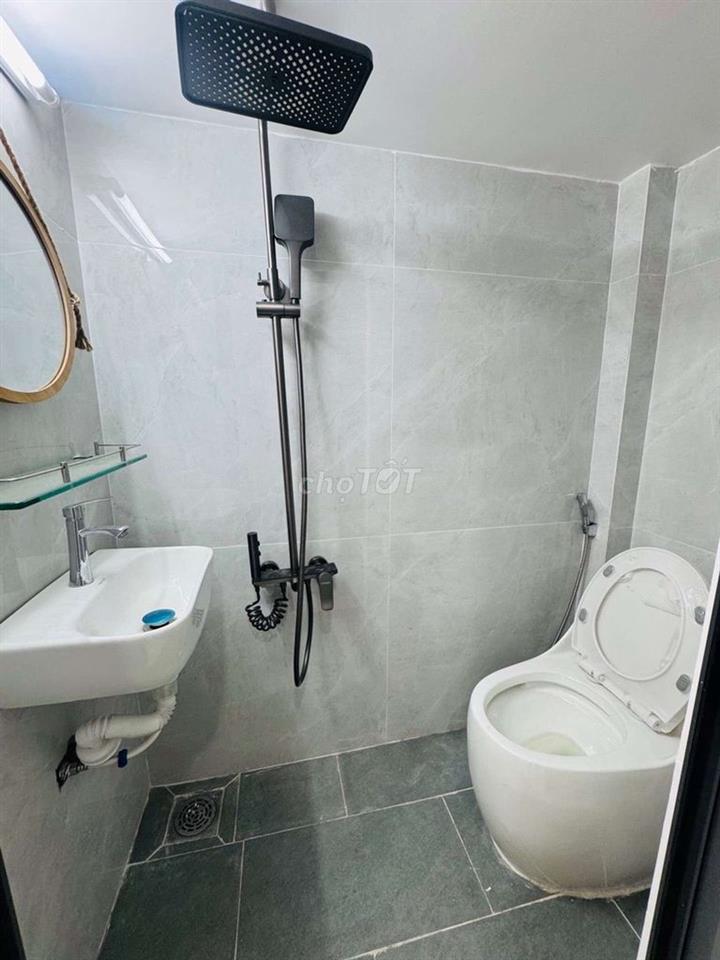 Giảm 300tr- 30M2 3 tầng hẻm xe hơi - Emart 2 Sổ mới 2026