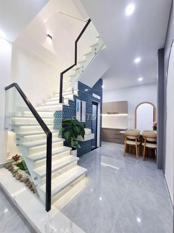 40M2 - Hẻm Xe Tải - Gần Lotte Gò Vấp - 3 Tầng Hoàn Công