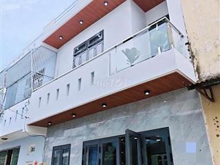 Bán nhà 44M2 - Hẻm 6M - 2 tầng gần Mercerdes Quang Trung