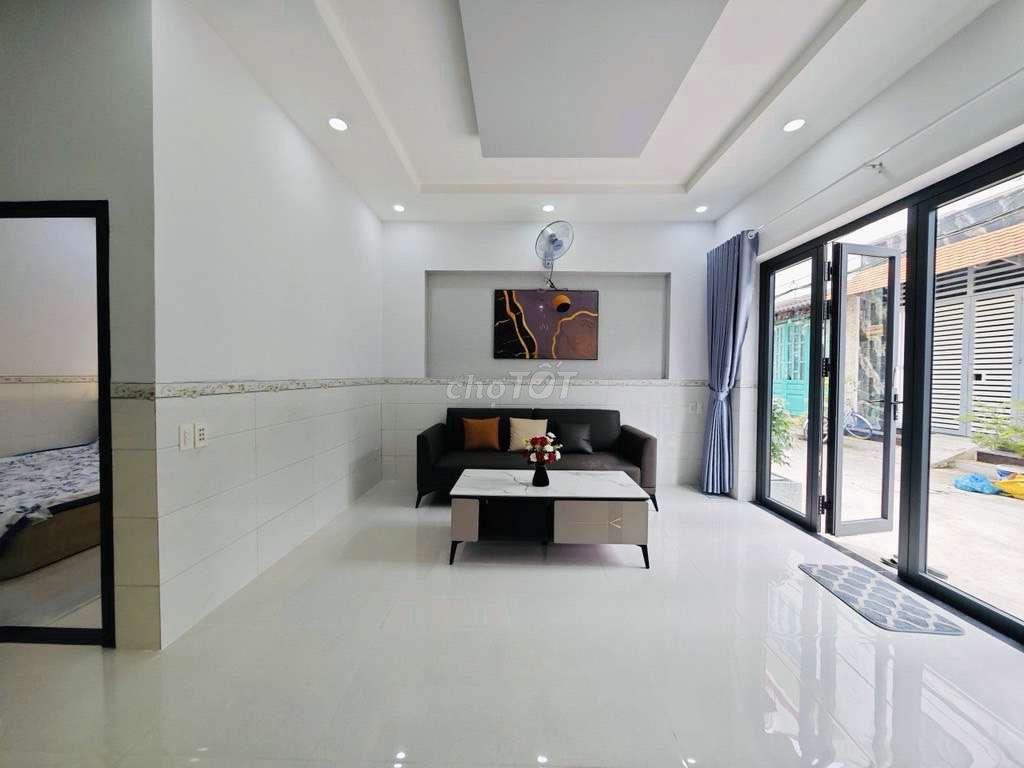 Bán nhà 44M2 - Hẻm 6M - 2 tầng gần Mercerdes Quang Trung