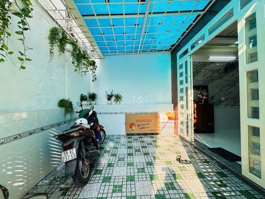 40M2 2 tầng hẻm xe hơi - Gần chợ Hạnh thông tây - Không quy hoạch lg