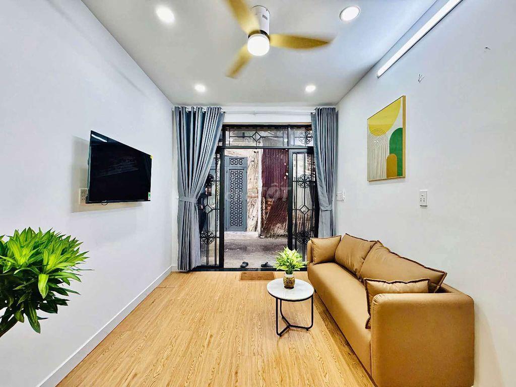 40M2 - Hẻm Xe Hơi Siêu Thoáng - Sát Emart 2 Nhà mới xây hoàn công đủ