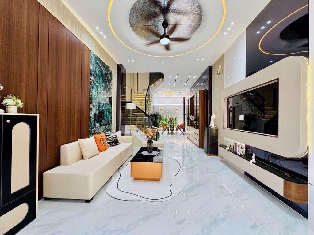 Nguyễn Thái Sơn 60M2 - Hẻm xe hơi an ninh sát mặt tiền, vừa giảm 800tr