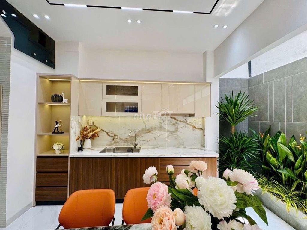 Nguyễn Thái Sơn 60M2 - Hẻm xe hơi an ninh sát mặt tiền, vừa giảm 800tr