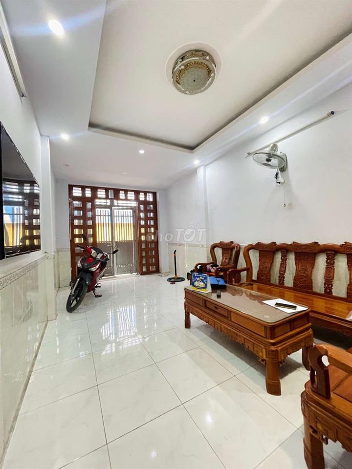 50M2 2 tầng - Emart Phan Huy Ích - Hẻm thông 3M siêu tiện ích