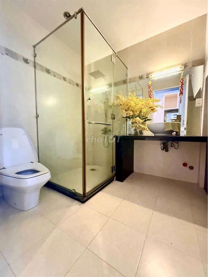 84M2 Xe hơi ngủ nhà Công viên làng hoa - Không lỗi không QH