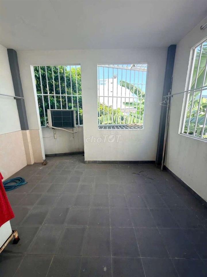 84M2 Xe hơi ngủ nhà Công viên làng hoa - Không lỗi không QH