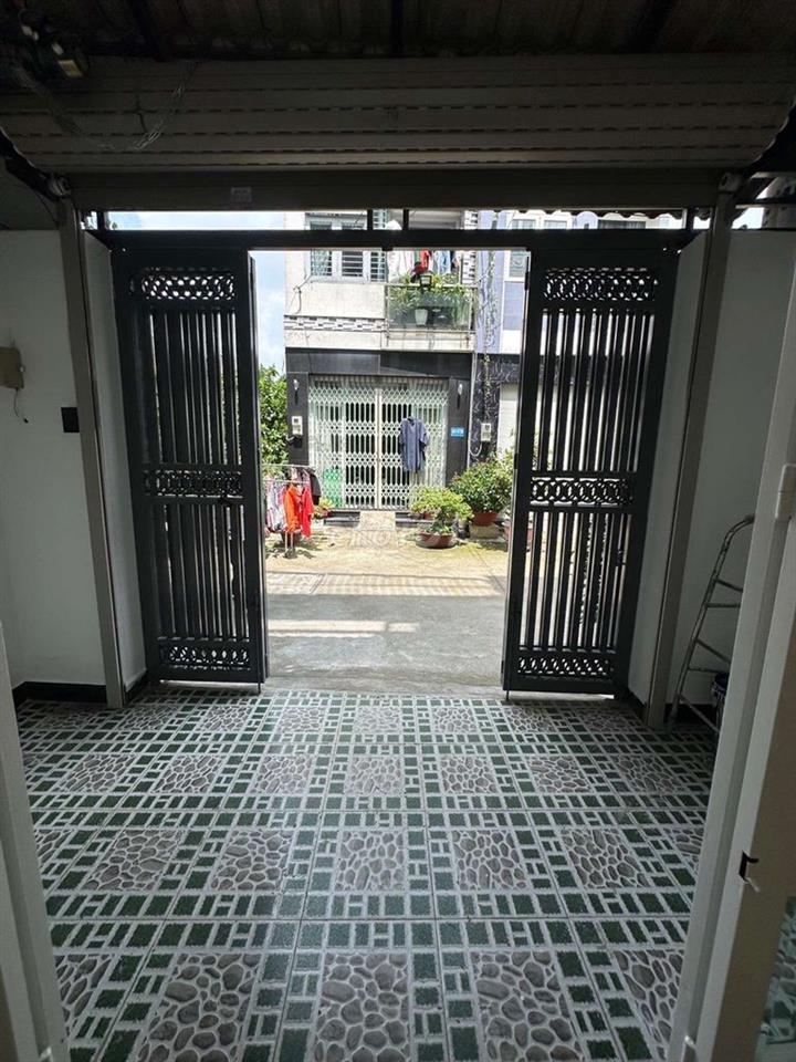 Ngã tư ga - 50M2 Nhà phố đồng bộ đường 7M không lộ giới