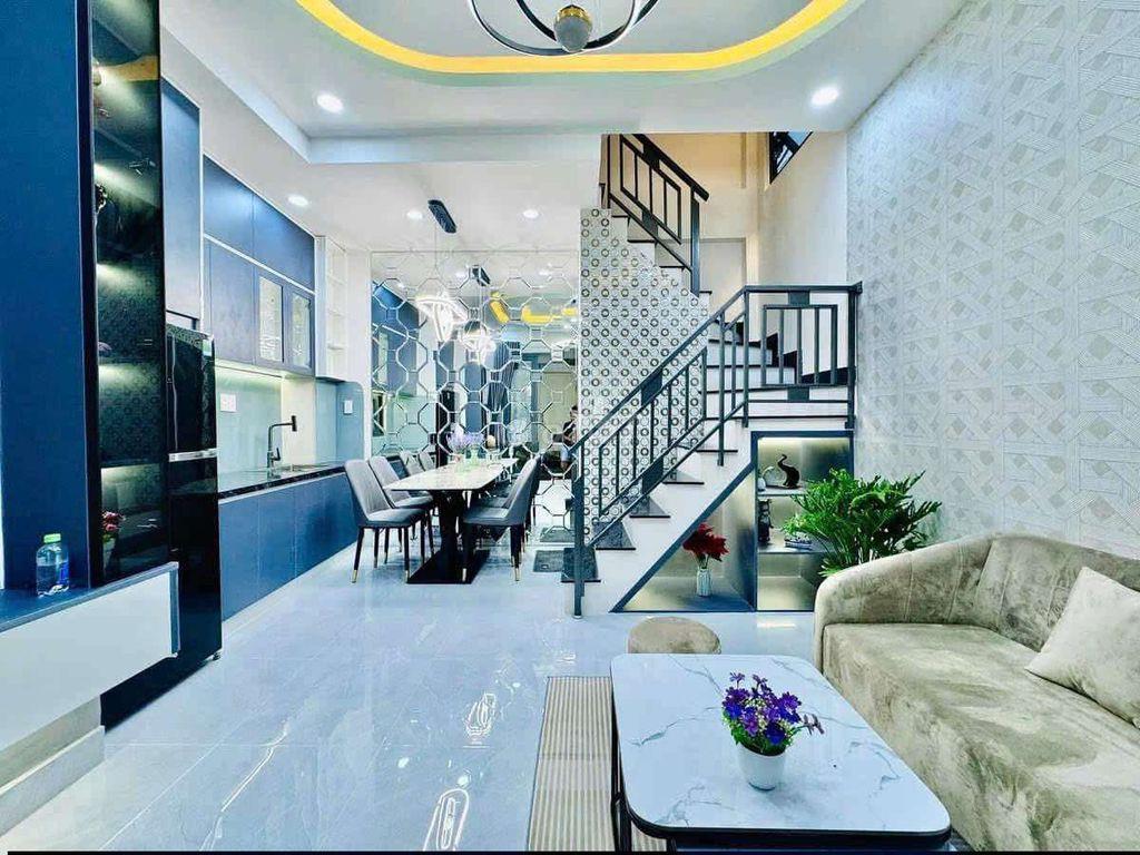 20M2 3 tầng hẻm 3M Nguyễn Văn Đậu không quy hoạch