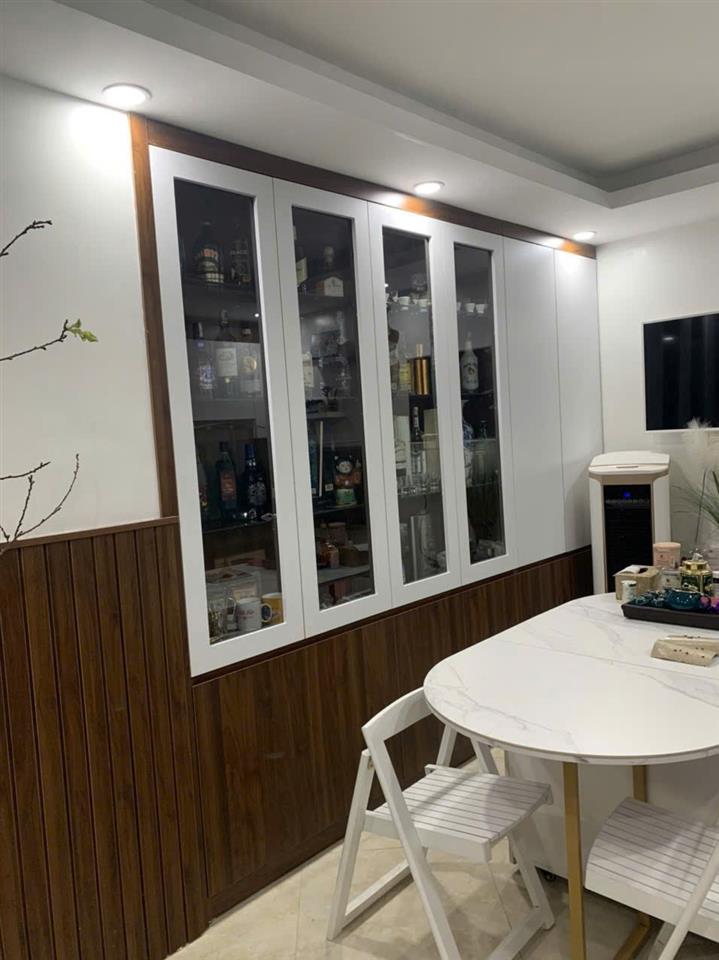 BÁN NHÀ 5 TẦNG VỊ TRÍ ĐẸP – THẠCH BÀN, LONG BIÊN – ĐÃ LẮP ĐIỆN NĂNG LƯỢNG MẶT TRỜI – SỔ