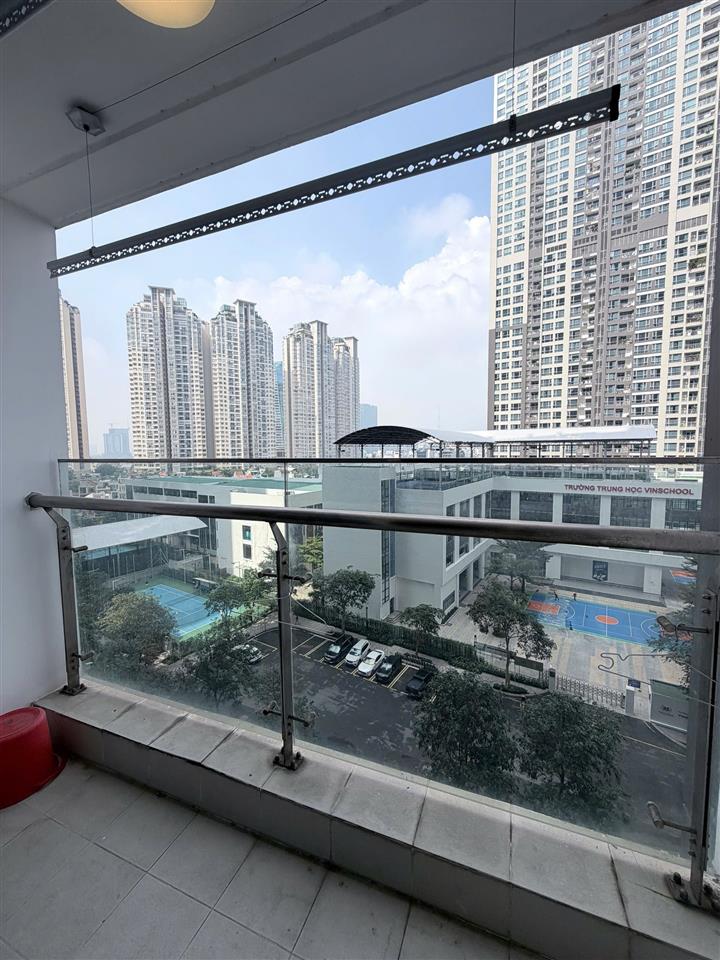CHO THUÊ CĂN HỘ VINHOMES CENTRAL PARK – 2PN – VIEW TRỰC DIỆN VINSCHOOL – TẦNG THẤP, GIÁ