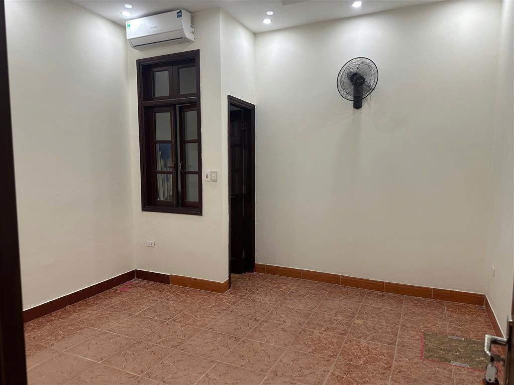 CHO THUÊ NHÀ 240M² – KIM ĐỒNG, TƯƠNG MAI, HOÀNG MAI – 26 TRIỆU/THÁNG