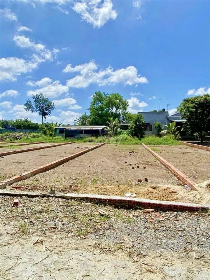 Chủ em cần bán nhanh nền đất 125m2, Phường Đức Hòa mới, thổ cư 100%