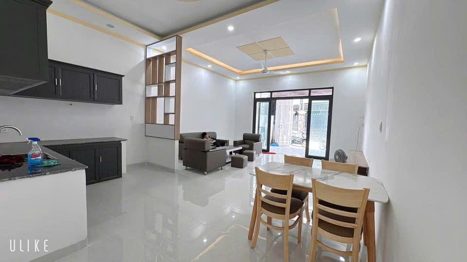 CẦN BÁN GẤP NHÀ GẦN CHỢ THÁNH TÂM – 100M² FULL THỔ CƯ – 2PN – 2,69 TỶ