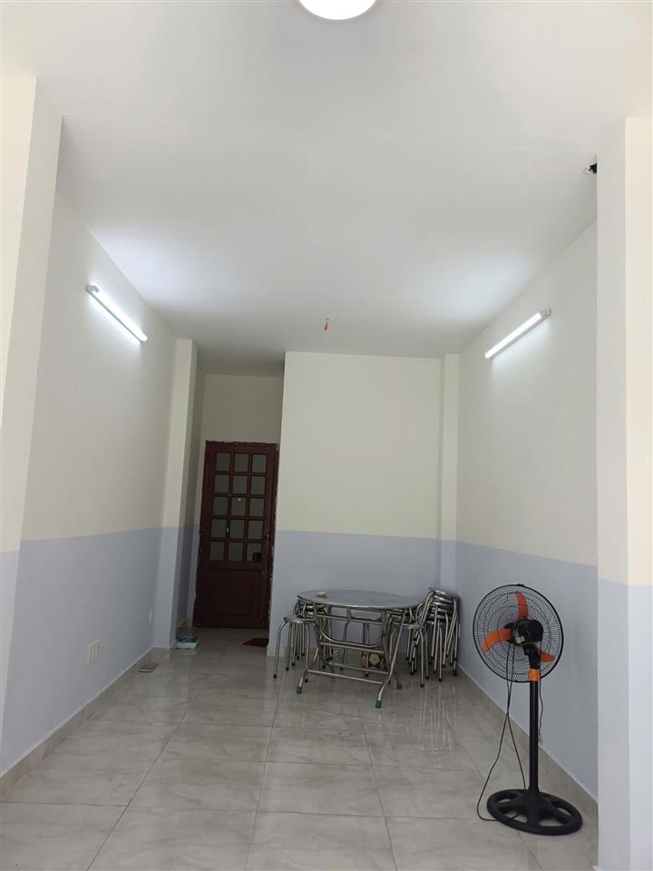 CHO THUÊ MẶT BẰNG KINH DOANH NGAY ĐỐI DIỆN CHỢ THUỐC QUẬN 10 – VỊ TRÍ ĐẮC ĐỊA