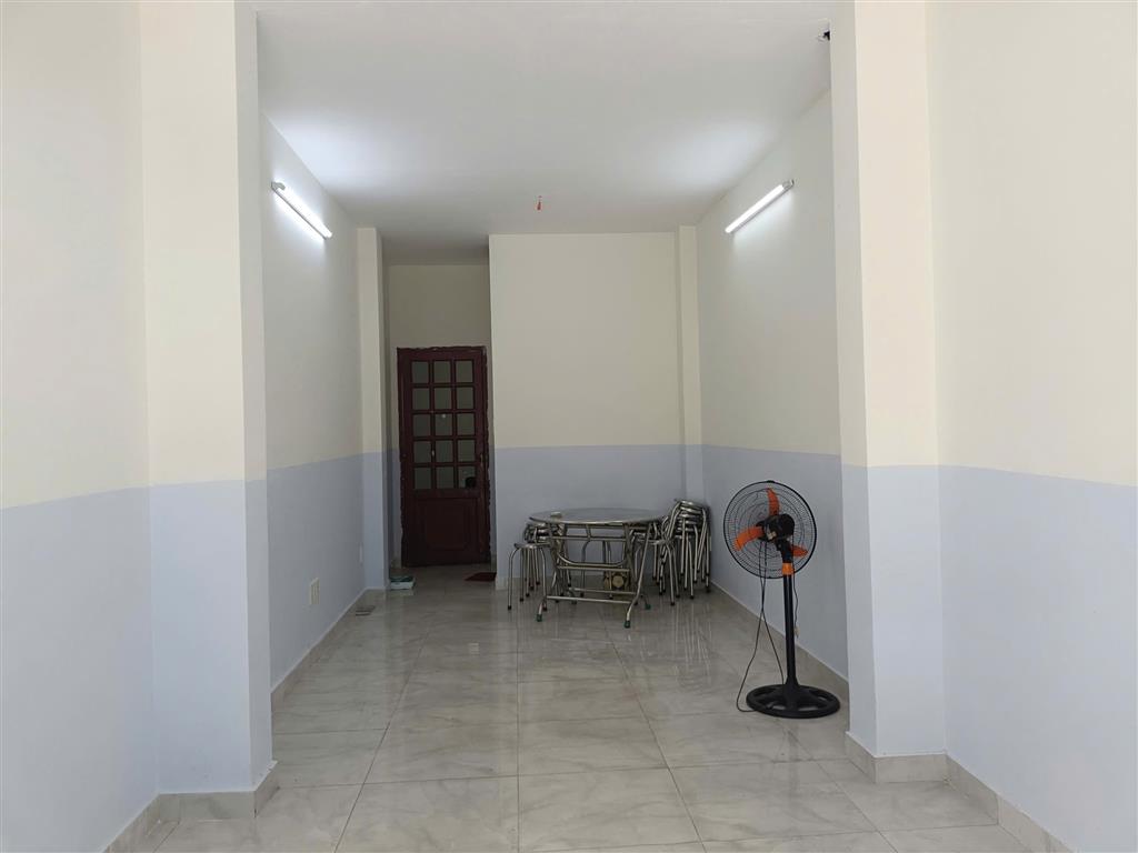 CHO THUÊ MẶT BẰNG KINH DOANH NGAY ĐỐI DIỆN CHỢ THUỐC QUẬN 10 – VỊ TRÍ ĐẮC ĐỊA