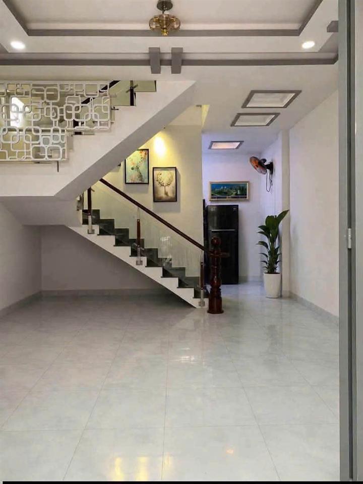 NHÀ 2 TUÂNG NGÔ CHÍ QUỐC HẺM 5M GIA 4TY 400