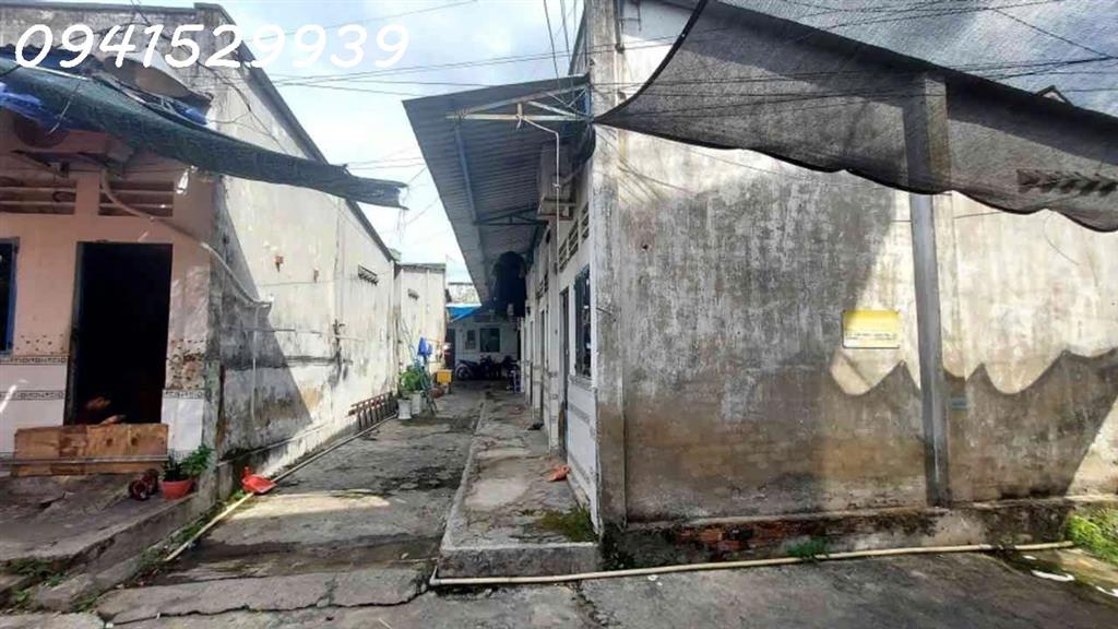 NHÀ TRỌ GÂN TINH LỘ 43 -HẺM RỘNG -KHAI THAC CHO THUÊ NGAY =CHỈ 9TY6