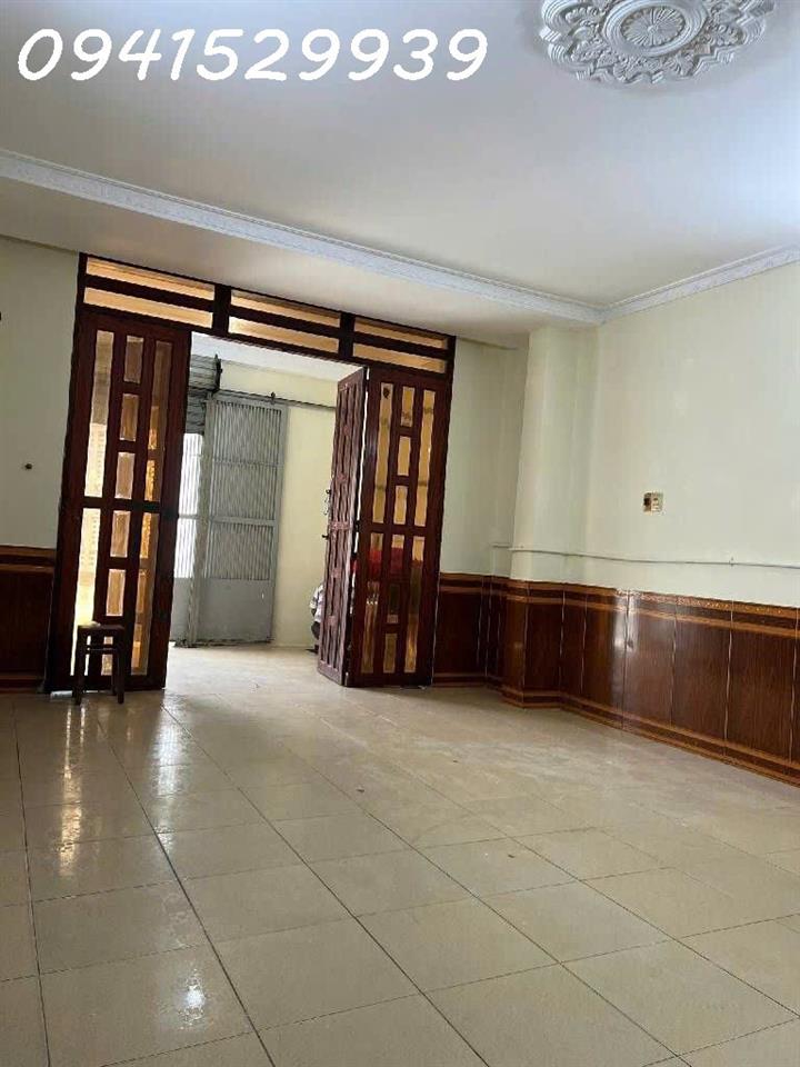 BÁN NHÀ 2 TÂNG TAM BINH ,CACH TINH LỘ 43 CHỈ 30M DIEN TÍCH 55,3M2 GIÁ 4TY500