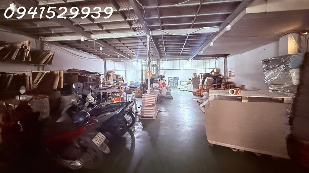 NHÀ 2 TÂNG MẶT TIỀN ĐS GẦN BV THỦ ĐÚC -PHAM VĂN ĐỒNG -DT 402M2 -GIÁ 62TR/M2 -THU NHÂP