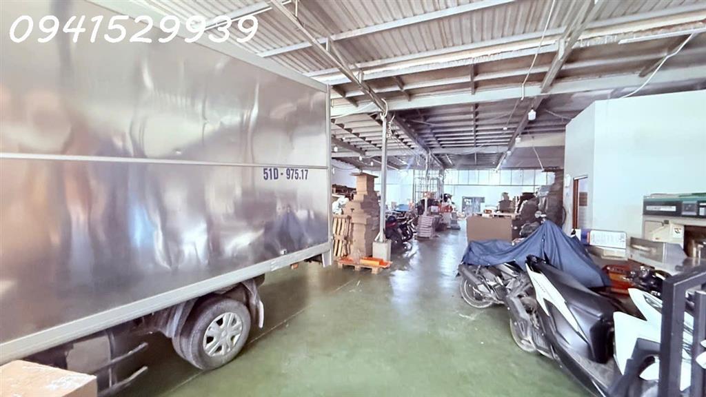 NHÀ 2 TÂNG MẶT TIỀN ĐS GẦN BV THỦ ĐÚC -PHAM VĂN ĐỒNG -DT 402M2 -GIÁ 62TR/M2 -THU NHÂP