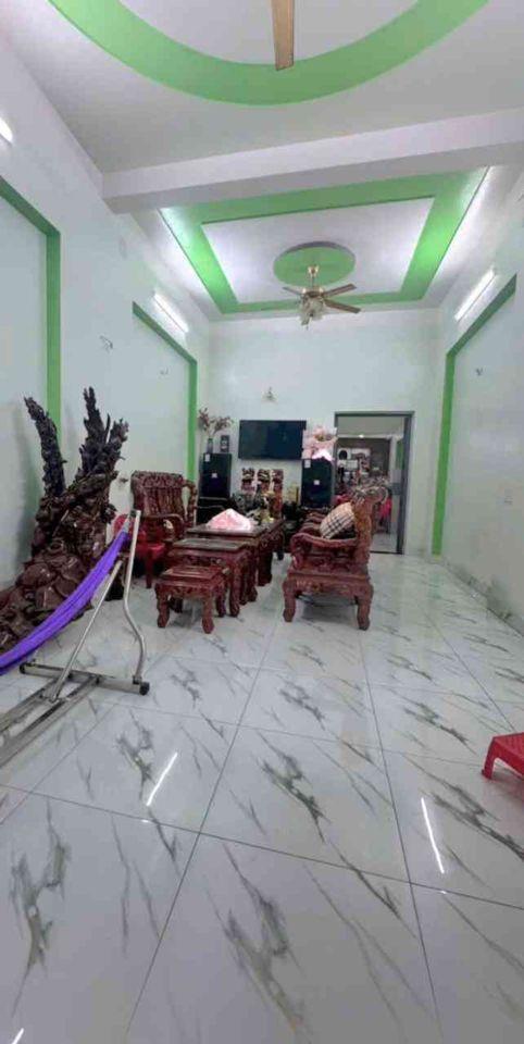 CHỦ ĐỊNH CƯ GẤP BÁN TRONG 1 TUẦN - 7 CHỖ ĐẬU TRONG NHÀ - NHÀ MỚI ĐẸP Ở LIỀN.