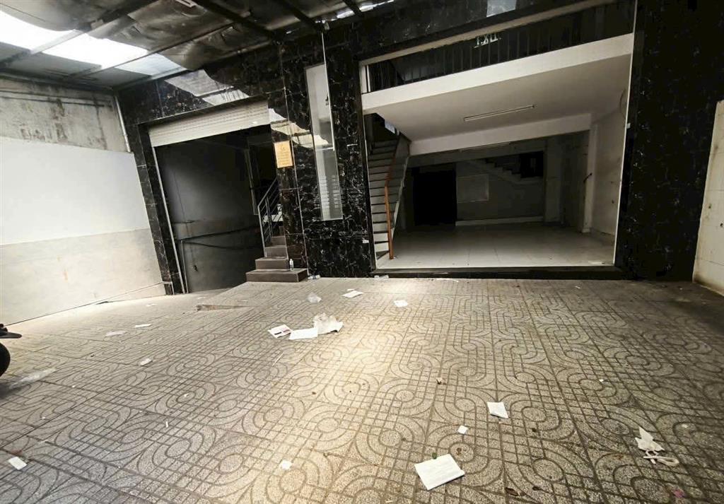 TÒA NHÀ GẦN 1000M² SỬ DỤNG – CÓ THANG MÁY