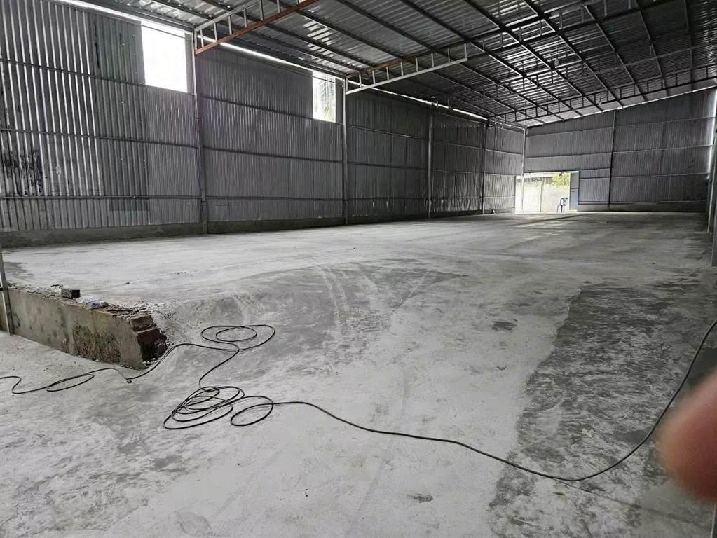 Cho thuê xưởng Xuân thới thượng 500m2 giá 20 triệu đường 12m