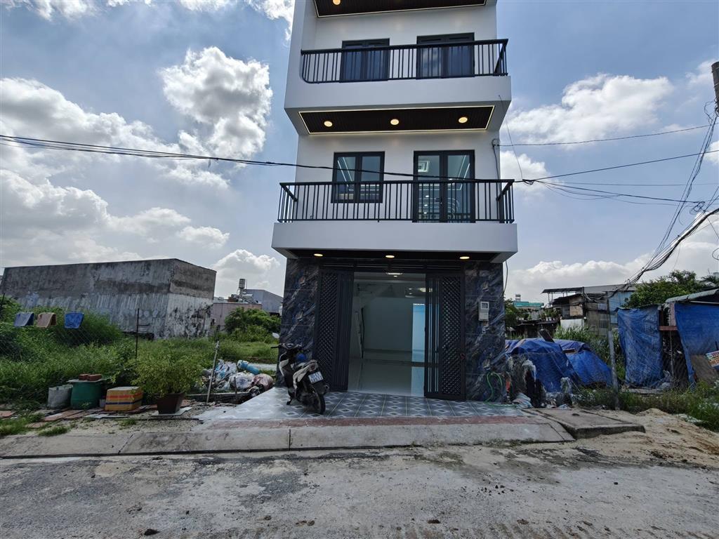 BÁN NHÀ ĐẸP LÊ VĂN KHƯƠNG – GARA Ô TÔ TRONG NHÀ – GIÁ NHỈNH 6 TỶ